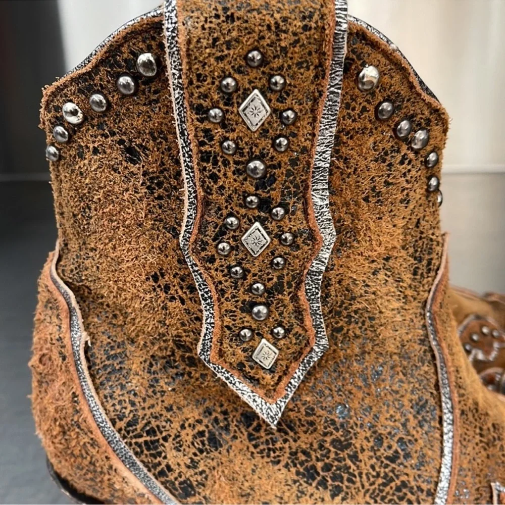 Old Gringo “Ilona short boots” in studded rust leather - Picture 6 of 10